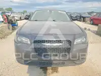 2018 Chrysler 300 photo