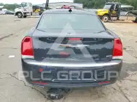 2018 Chrysler 300 фото