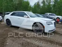 2018 Chrysler 300 фото