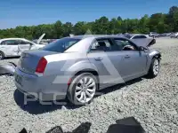 2018 Chrysler 300 фото