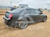 2018 Chrysler 300 photo