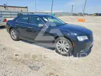 2018 Chrysler 300 фото