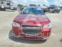 2018 Chrysler 300 фото