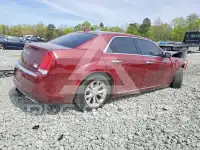 2018 Chrysler 300 photo