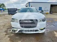 2018 Chrysler 300 фото