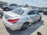 2018 Mercedes Benz CLA-Class фото