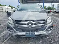 2018 Mercedes Benz GLE-Class фото