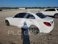 2018 Mercedes Benz C-Class photo