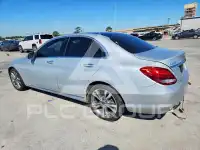 2018 Mercedes Benz C-Class photo