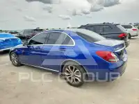2018 Mercedes Benz C-Class photo