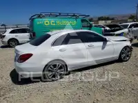 2018 Mercedes Benz C-Class photo