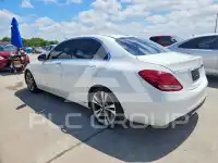 2018 Mercedes Benz C-Class photo