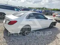 2018 Mercedes Benz C-Class фото