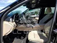 2018 Mercedes Benz C-Class photo