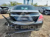 2018 Mercedes Benz C-Class photo