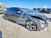 2018 Mercedes Benz E-Class фото