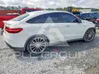 2018 Mercedes Benz GLC-Class фото