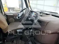 2018 Volvo VNL photo