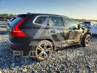 2018 Volvo XC60 photo