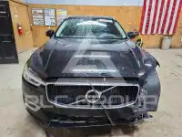 2018 Volvo XC60 фото