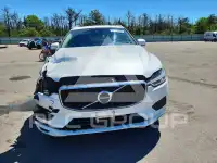 2018 Volvo XC60 photo