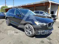 2018 Volvo XC60 photo