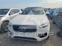 2018 Volvo XC90 photo