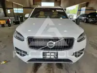 2018 Volvo XC90 photo
