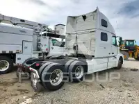 2018 Volvo VNL фото