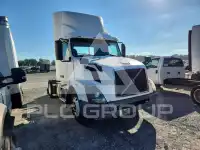 2018 Volvo VNL фото