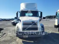 2018 Volvo VNL photo