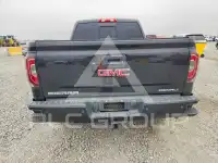 2018 GMC Sierra photo