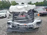 2018 GMC Sierra photo