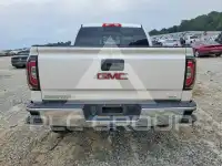 2018 GMC Sierra photo