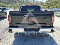 2018 GMC Sierra photo