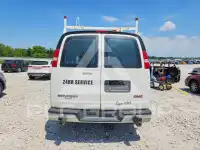 2018 GMC Savana photo