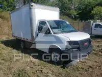 2018 GMC Savana photo