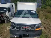 2018 GMC Savana photo