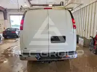 2018 GMC Savana photo
