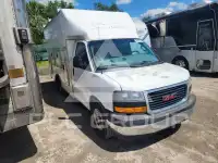 2018 GMC Savana photo