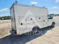 2018 GMC Savana photo