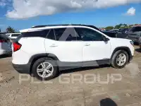 2018 GMC TERRAIN photo