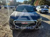 2018 GMC TERRAIN photo