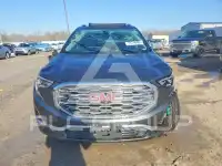 2018 GMC TERRAIN photo