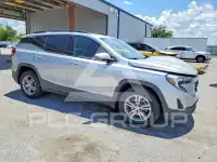 2018 GMC TERRAIN photo