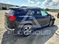 2018 GMC TERRAIN photo