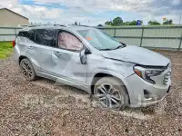 2018 GMC TERRAIN photo