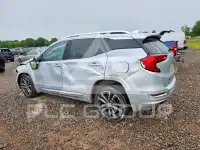 2018 GMC TERRAIN photo