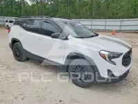 2018 GMC TERRAIN photo