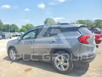 2018 GMC TERRAIN photo